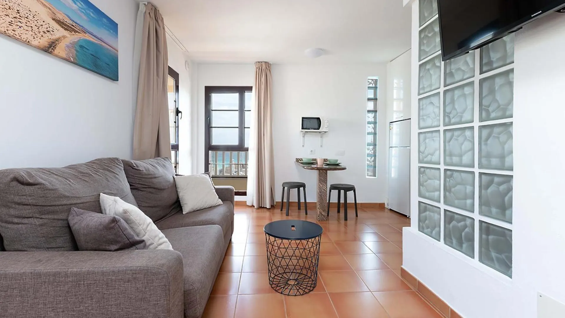 Apartamentos La Cebada モロ・デル・ハブレ